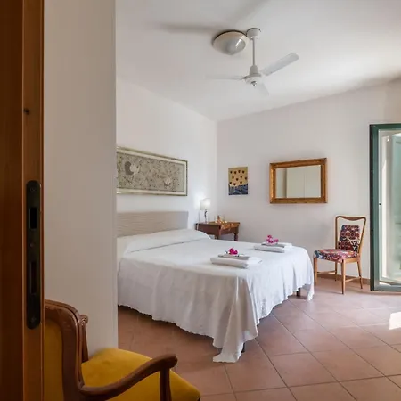 Del Mare Dipinto By Interhome Geremèas